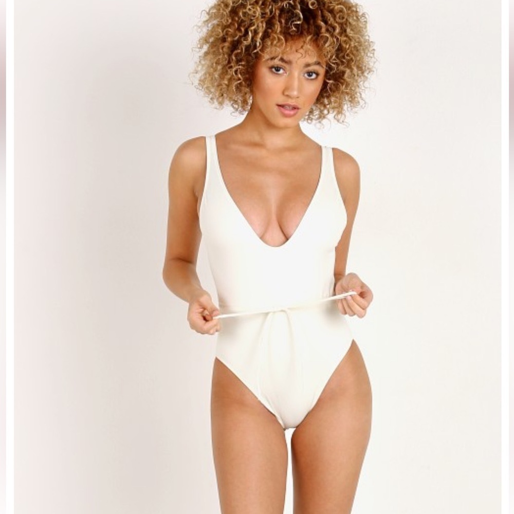 Solid & Striped The Michelle Tie Cream